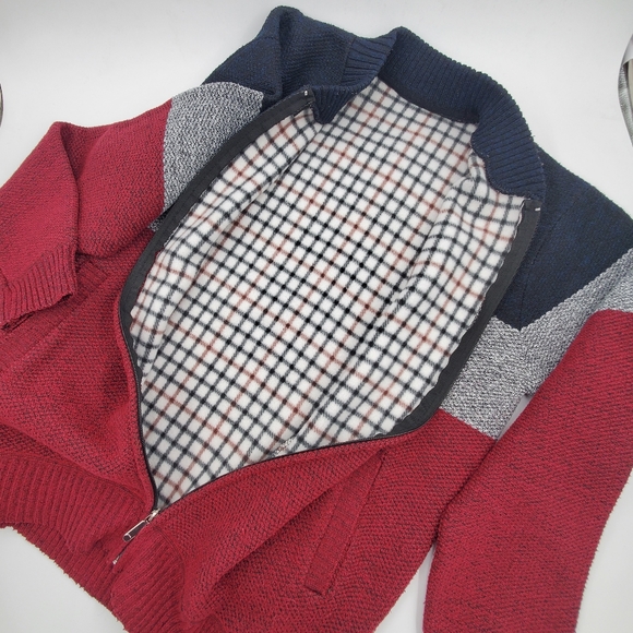 Sweater - Picture 2 of 2